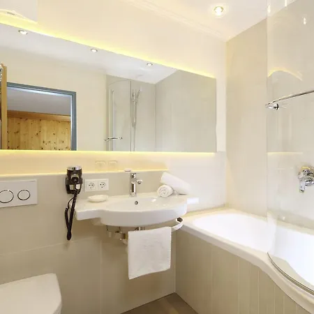 Garni Granat 4*